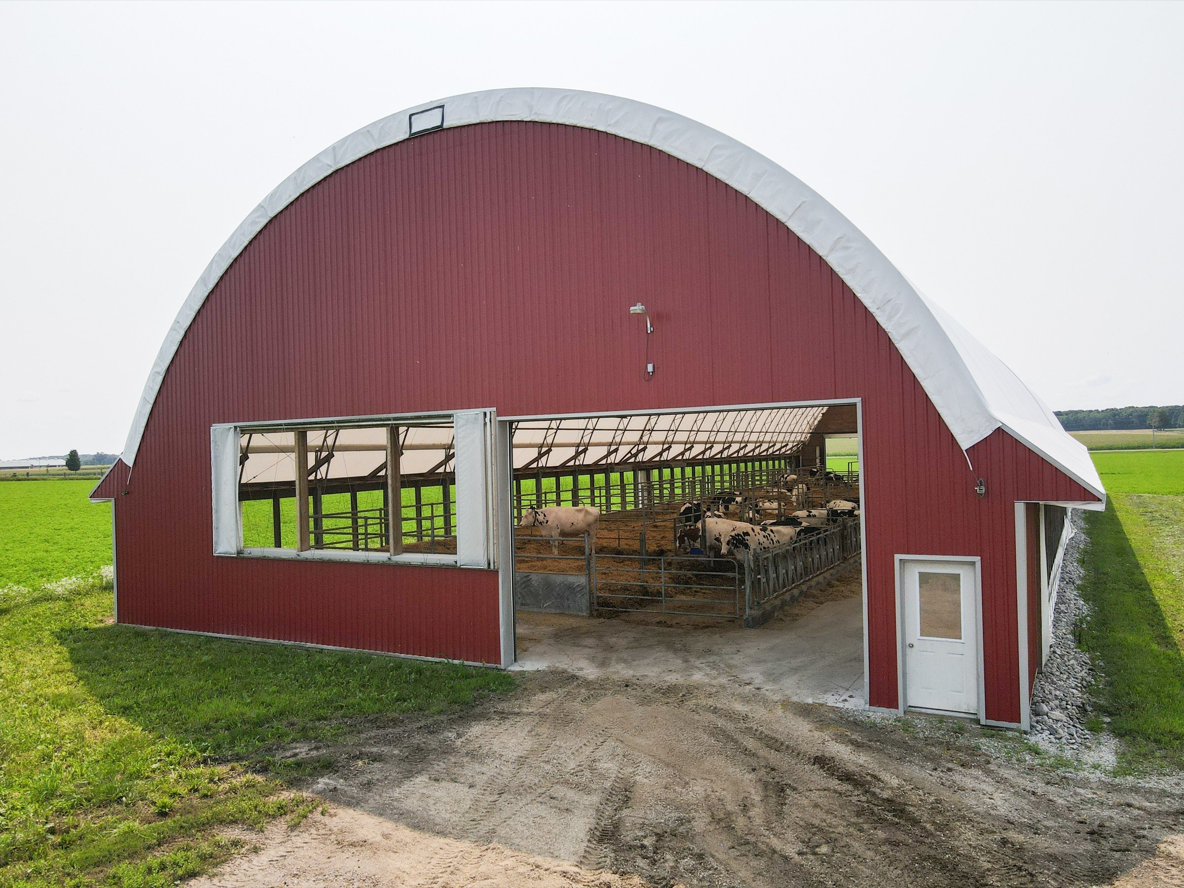 Doral Farms 62x190 Atlas Calf Barn - Britespan